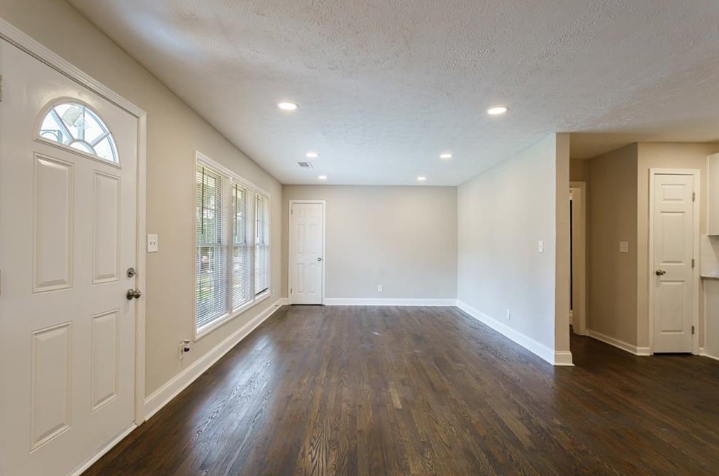 2409 Shamrock Dr, Decatur GA  30032-7149 exterior