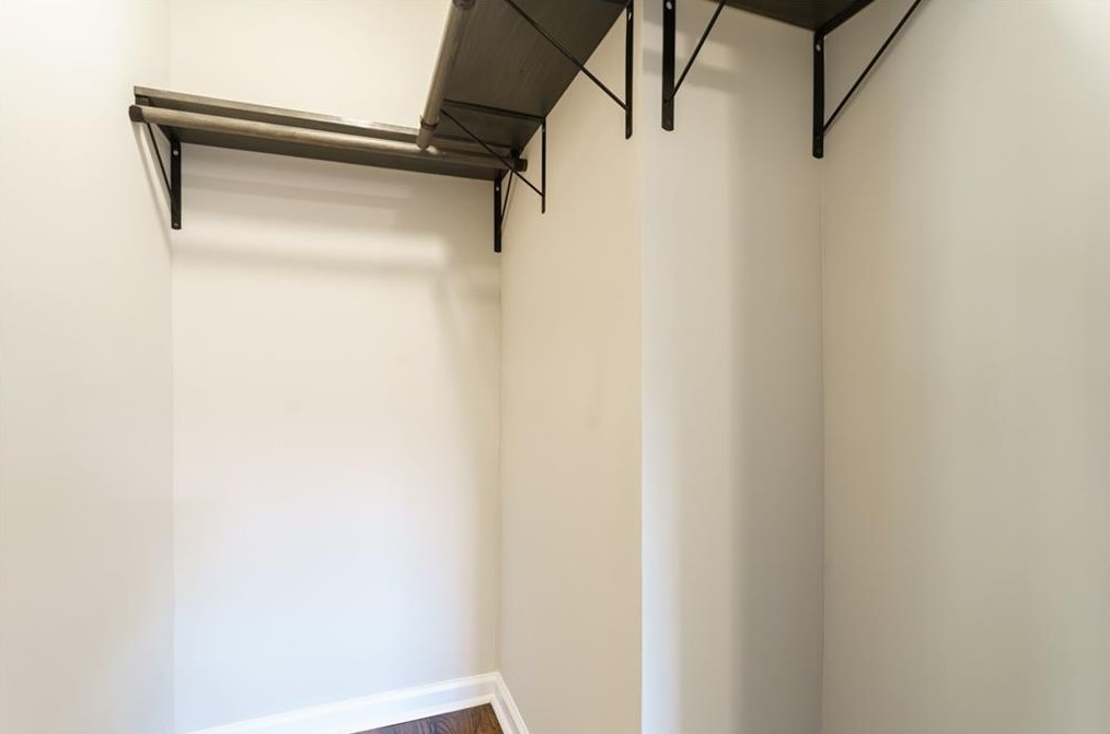 2409 Shamrock Dr, Decatur GA  30032-7149 exterior