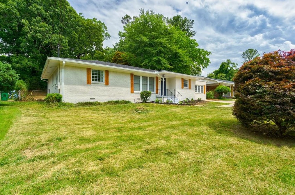 2409 Shamrock Dr, Decatur, GA 30032-7149