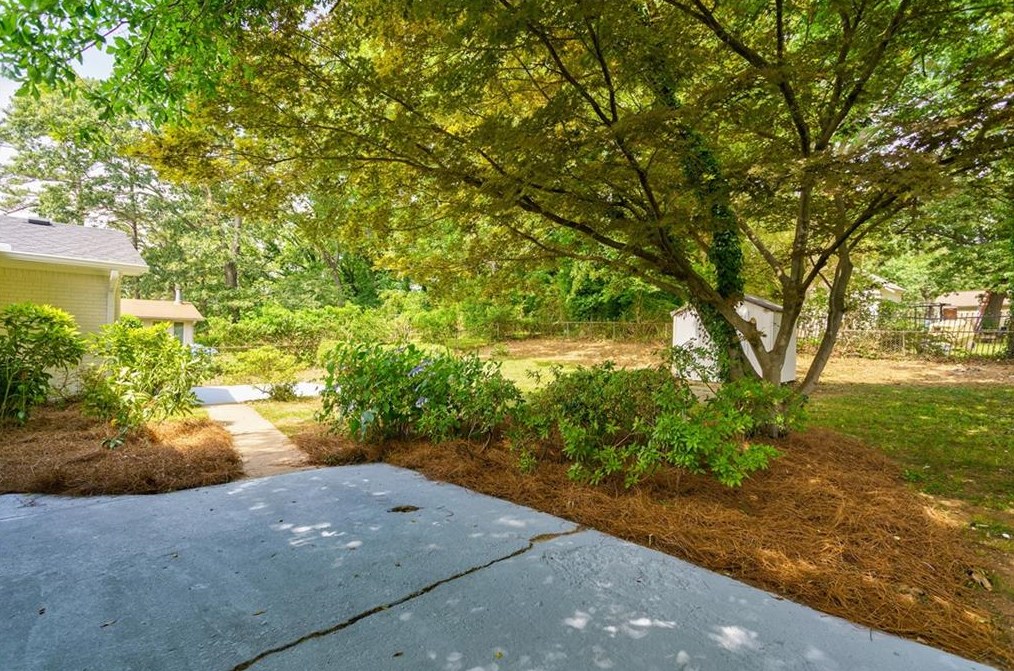 2409 Shamrock Dr, Decatur GA  30032-7149 exterior