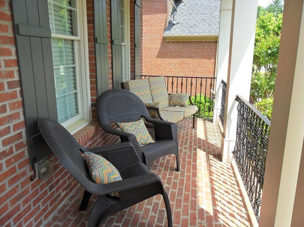 5762 Ashleigh Walk Dr, Suwanee, GA 30024