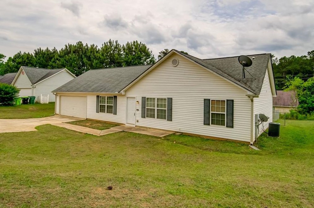 6731 Mason Creek Rd, Douglasville, GA 30135-4511