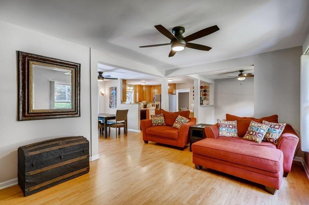 2552 Woodacres Rd, Atlanta GA  30345-1655 exterior