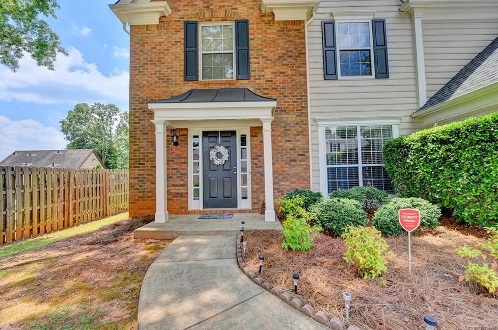 215 Waltham Ct, Duluth, GA 30097