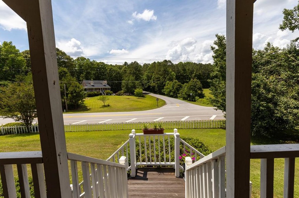 27 Township Dr, Hiram, GA 30141