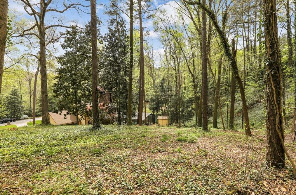 4384 Whitewater Creek Rd, Atlanta GA  30327-3958 exterior