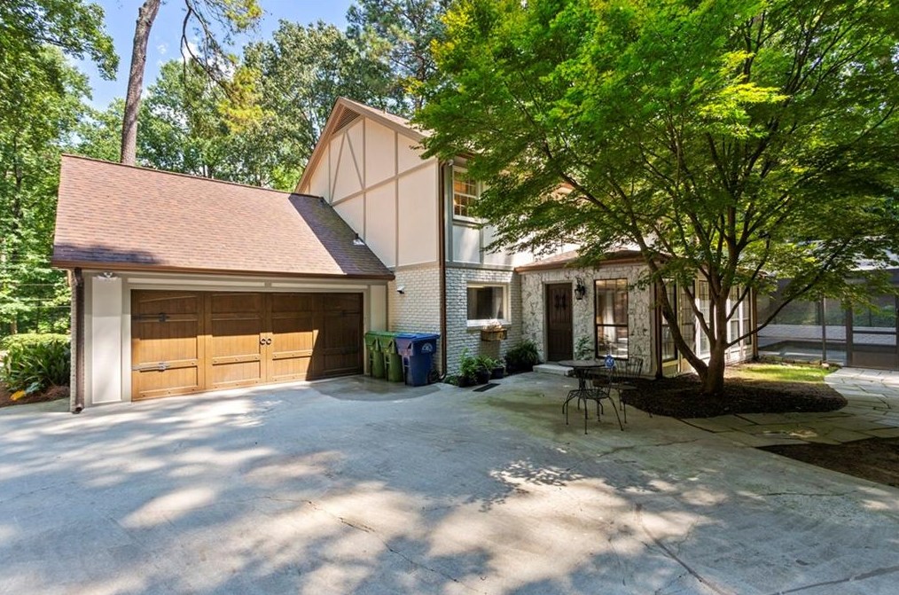 4384 Whitewater Creek Rd, Atlanta GA  30327-3958 exterior