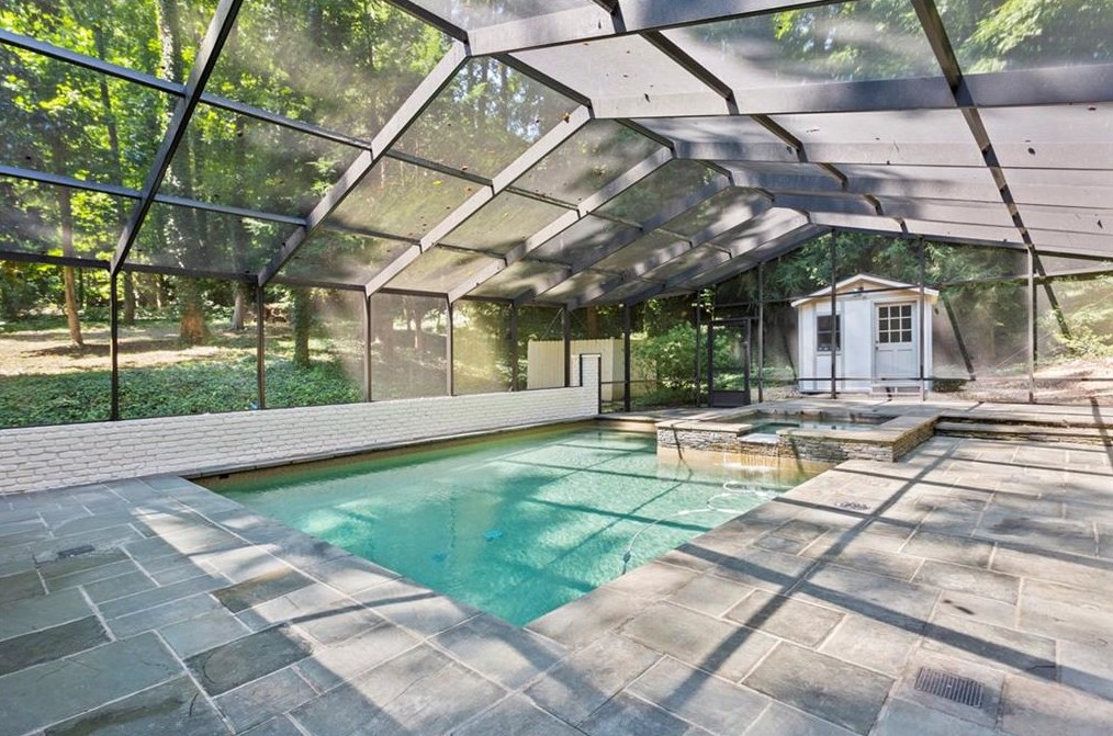 4384 Whitewater Creek Rd, Atlanta GA  30327-3958 exterior
