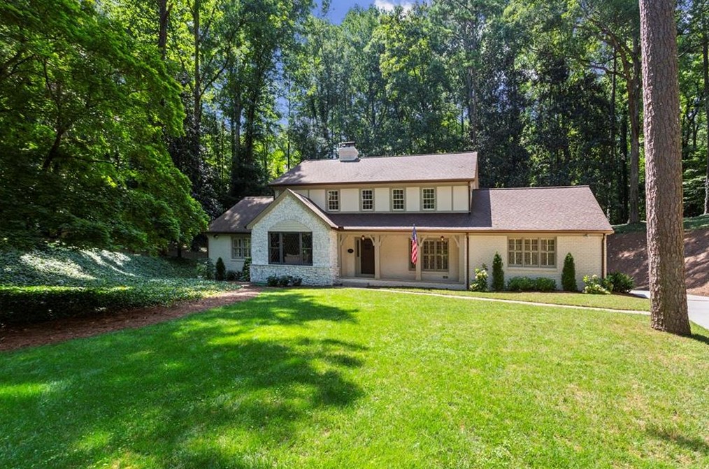 4384 Whitewater Creek Rd, Atlanta GA  30327-3958 exterior