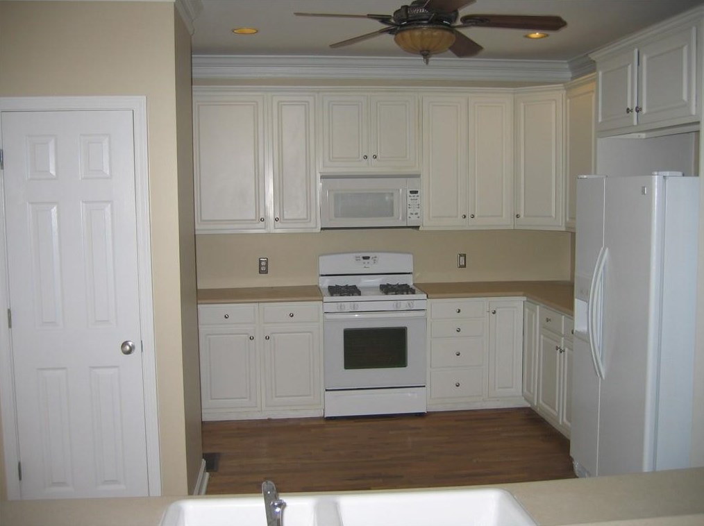 1074 Pine Grove Ave, Atlanta GA  30319-3314 exterior
