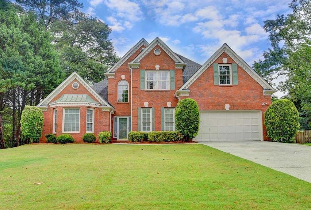 212 Sunset Hills Dr, Norcross, GA 30071-2190