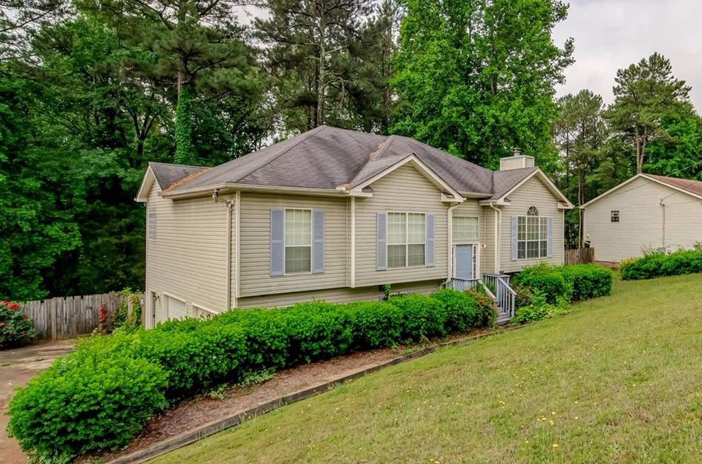 7775 Poppy Dr, Winston, GA 30187
