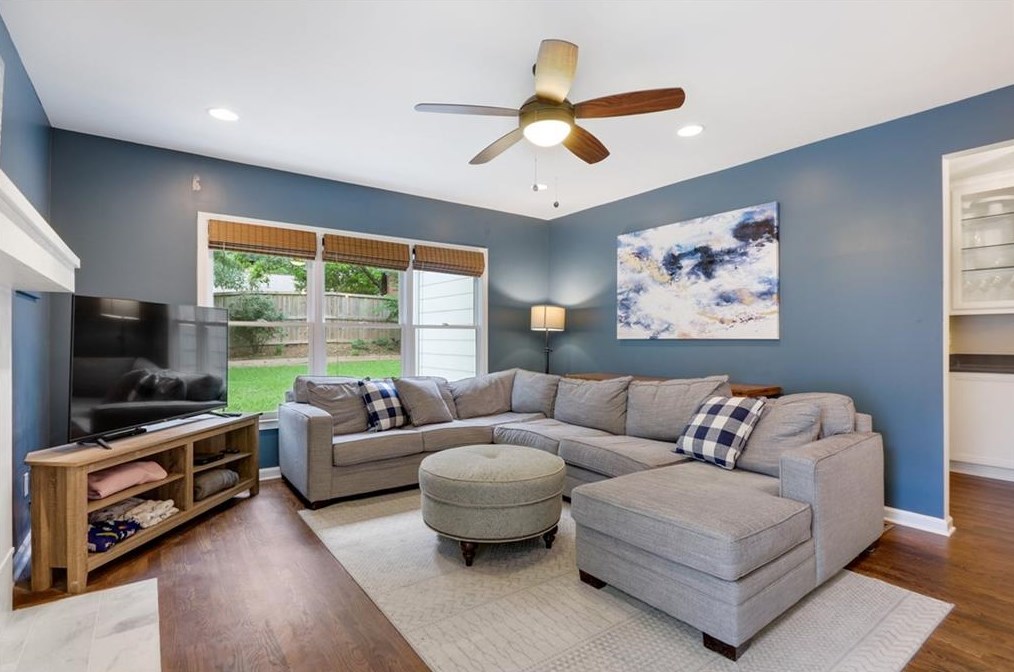 2300 Sanford Rd, Decatur GA  30033-5527 exterior