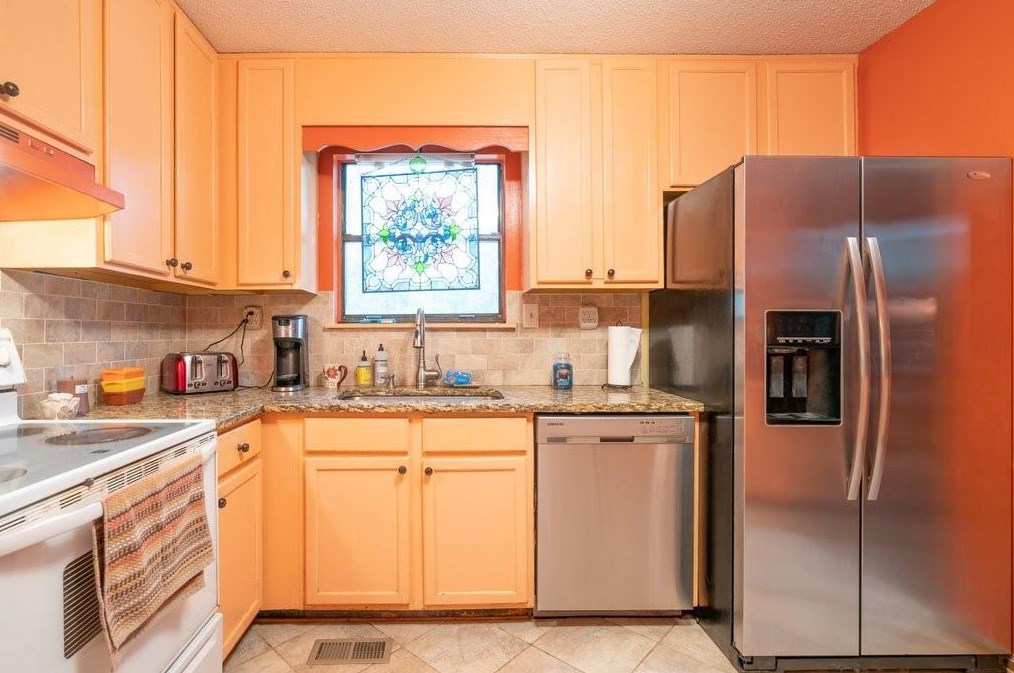 395 Mona Pl, Dallas GA  30132-8197 exterior