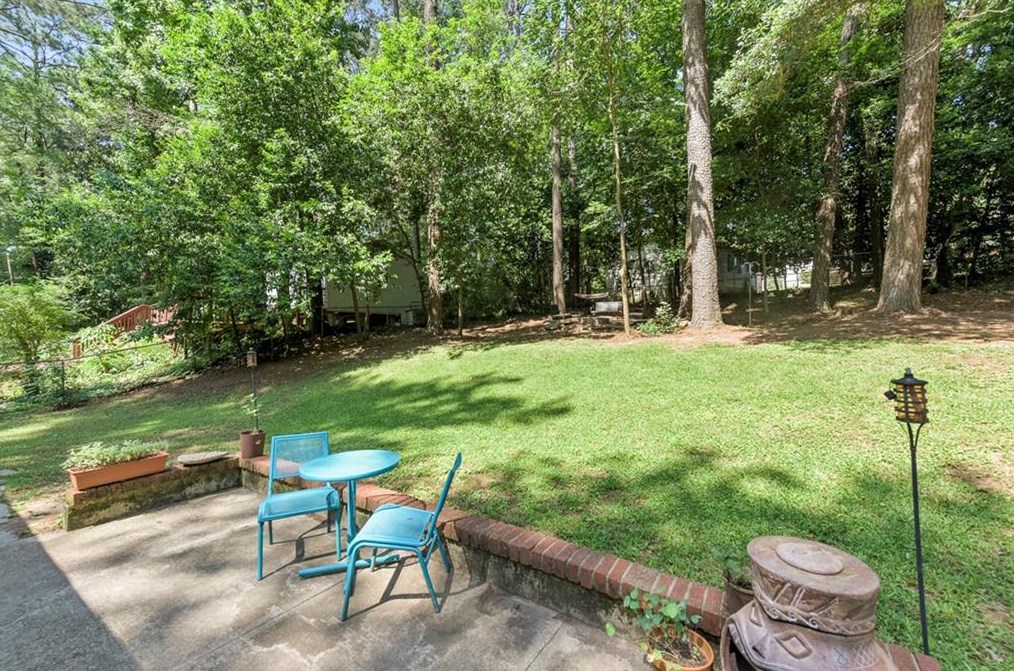 1244 Sparrow Ln, Decatur GA  30033-3926 exterior