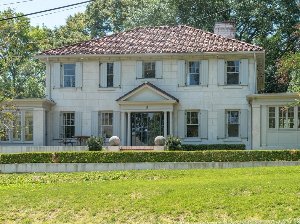 11 Palisades Rd, Atlanta, GA 30309-1530