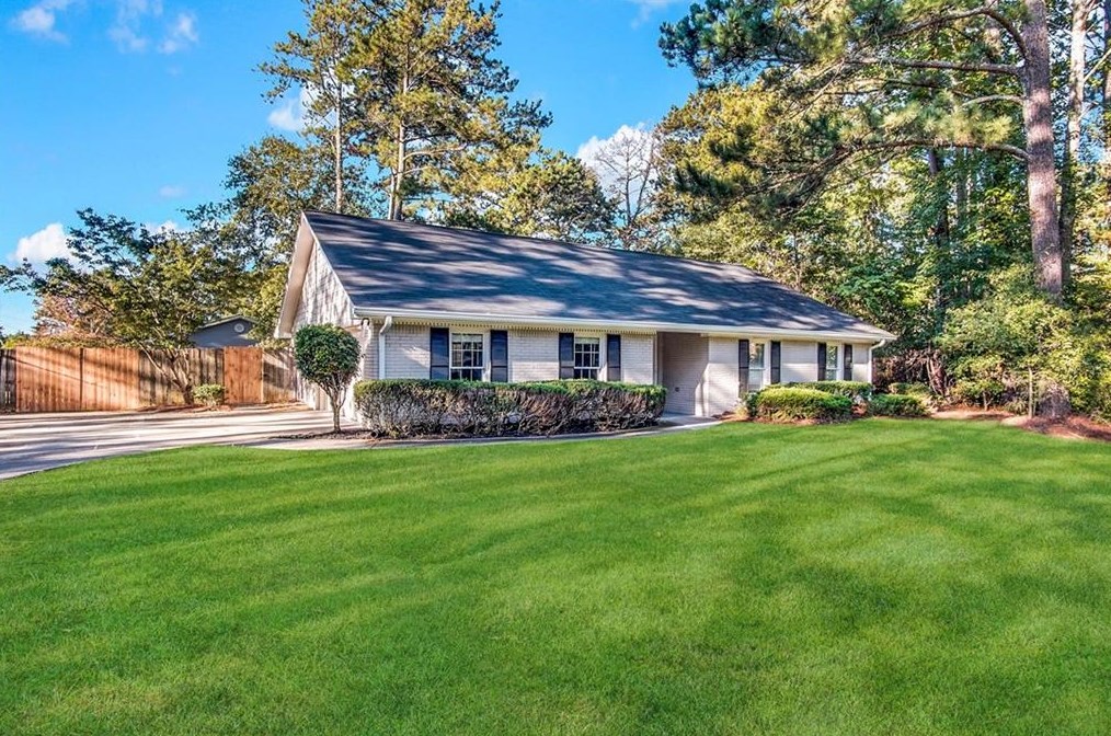 391 Bridgewood Dr Se, Conyers, GA 30094
