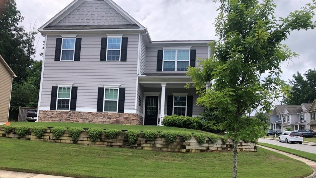 737 Pine Ln, Lawrenceville GA  30043 exterior