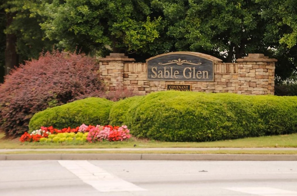 3247 Sable Run Rd, Atlanta GA  30349-8803 exterior