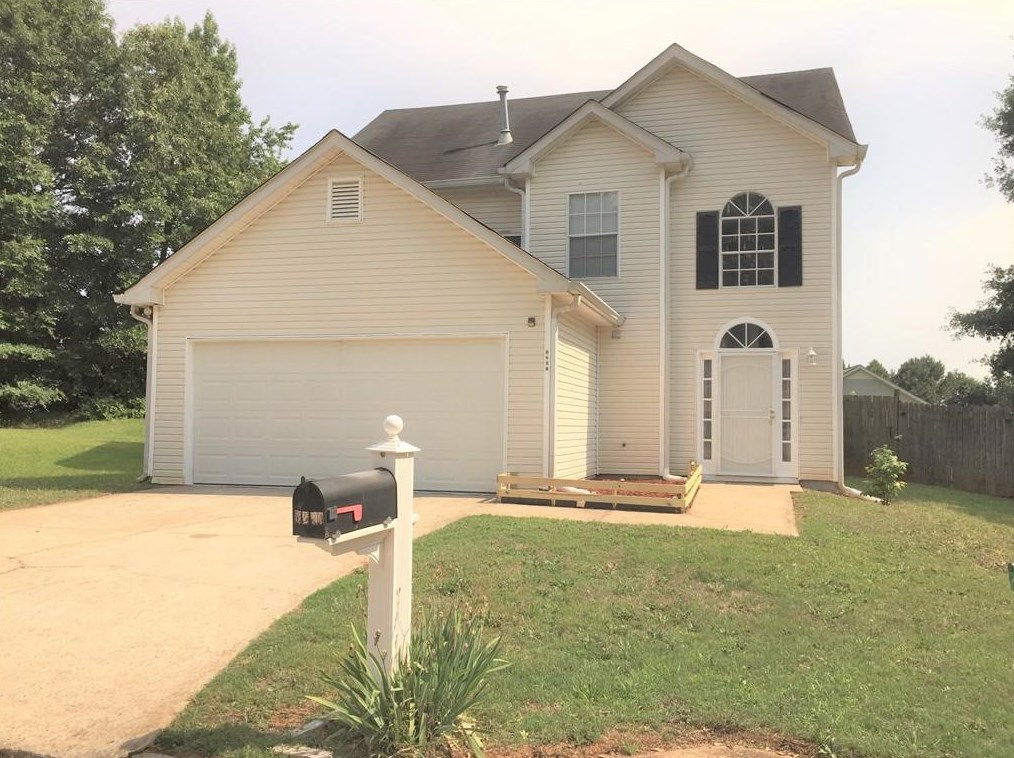 3297 Basking Shade Ln, Decatur GA  30034-6917 exterior