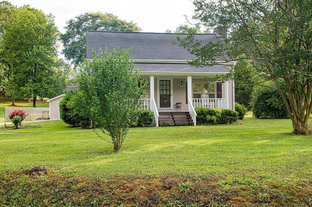 14 Lantern Cir, Euharlee, GA 30120-5481