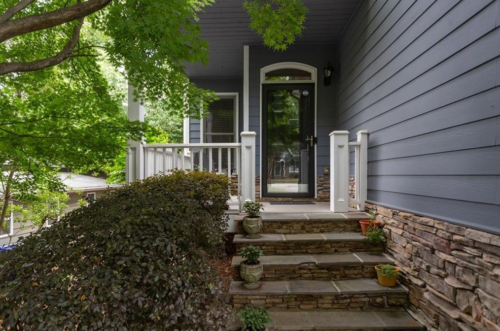 639 Sycamore Dr, Decatur, GA 30030-2750