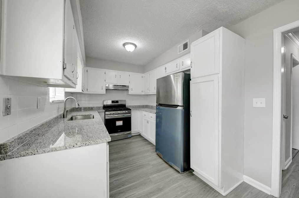 1198 Winston Dr, Decatur GA  30032-2356 exterior