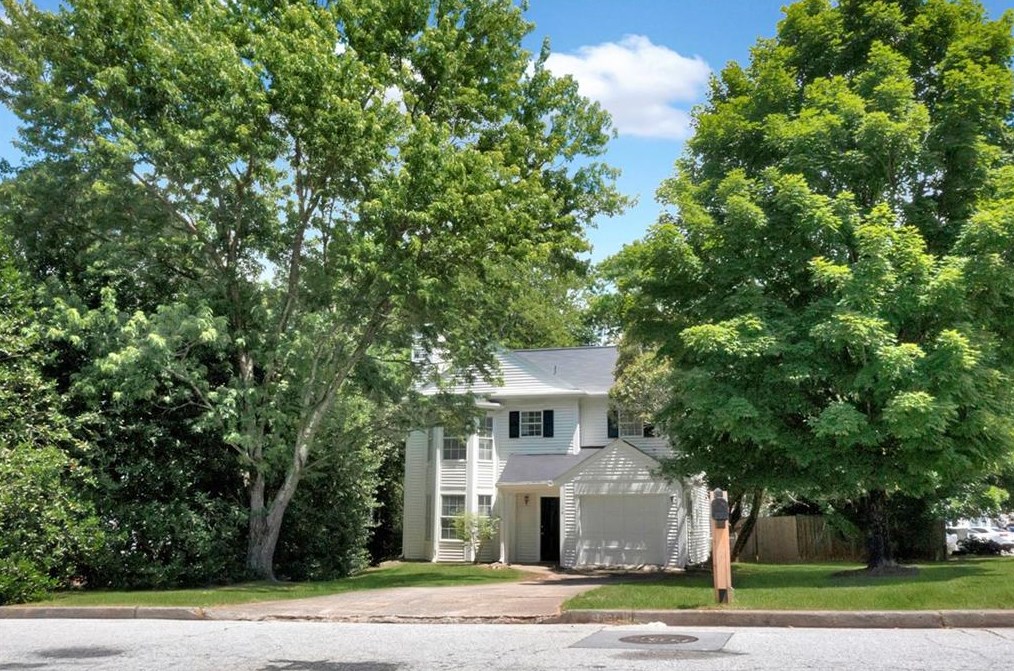 1198 Winston Dr, Decatur, GA 30032-2356