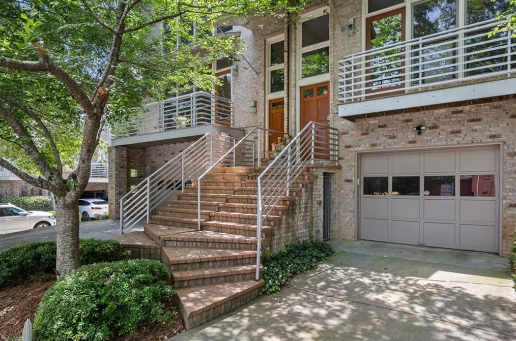 1337 Peachtree Vw, Atlanta, GA 30319-3413