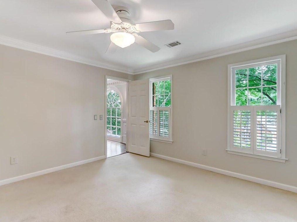 1790 Redbourne Dr, Atlanta GA  30350-5643 exterior