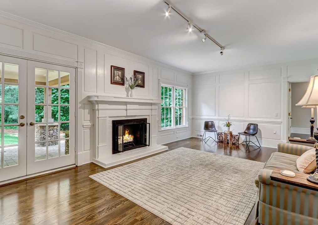 1790 Redbourne Dr, Atlanta GA  30350-5643 exterior