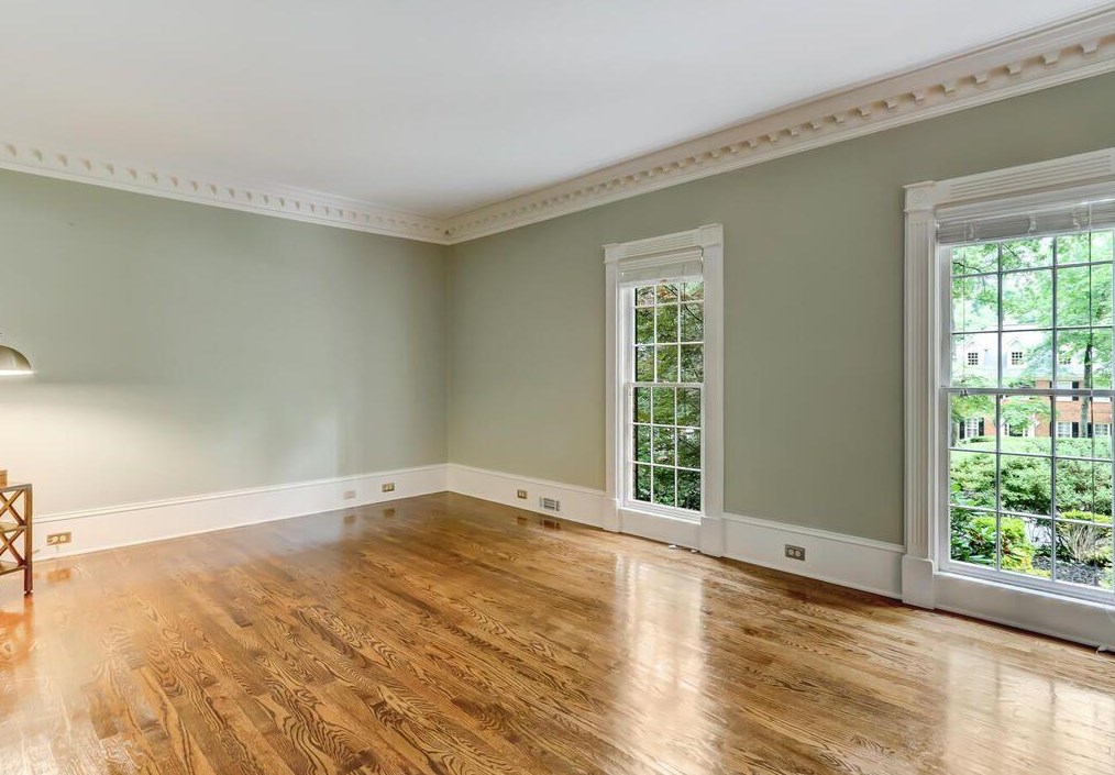 1790 Redbourne Dr, Atlanta GA  30350-5643 exterior