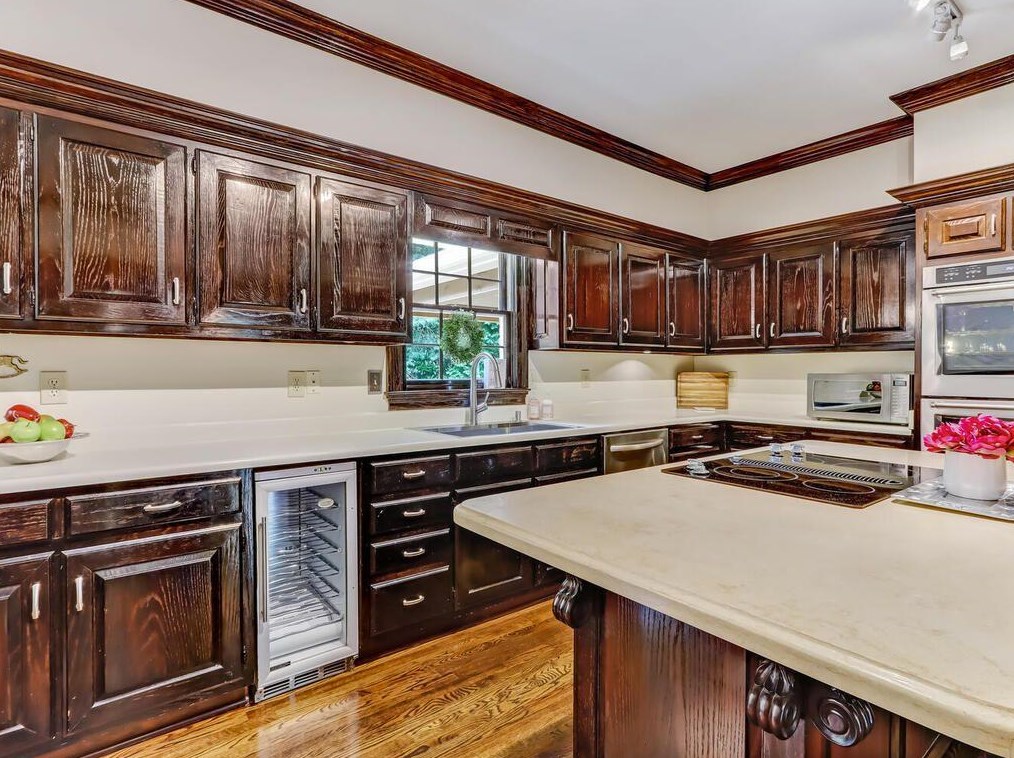 1790 Redbourne Dr, Atlanta GA  30350-5643 exterior