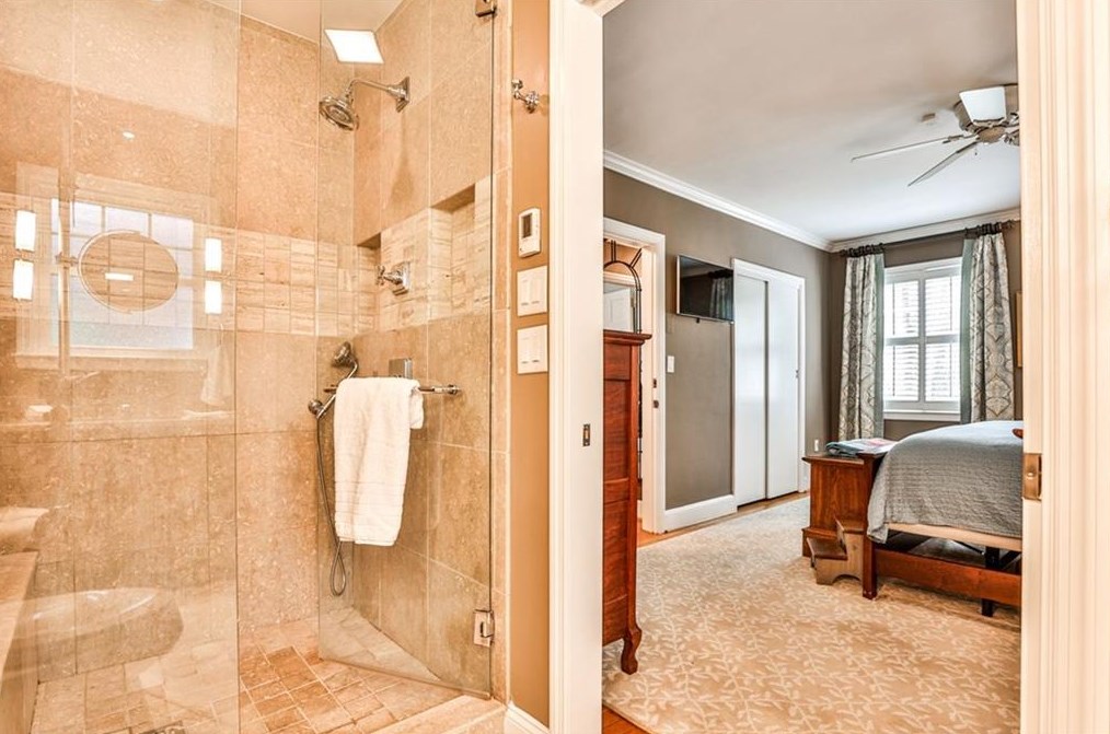 841 Ponce De Leon Ave, Decatur GA  30030-2859 exterior