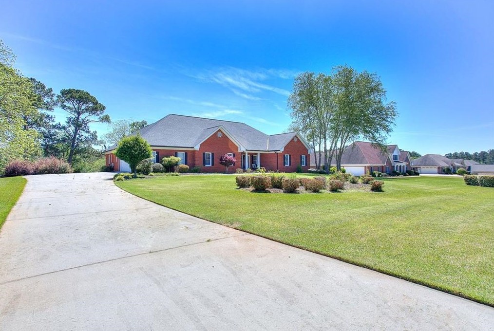 105 Wisteria Way, Stockbridge, GA 30281