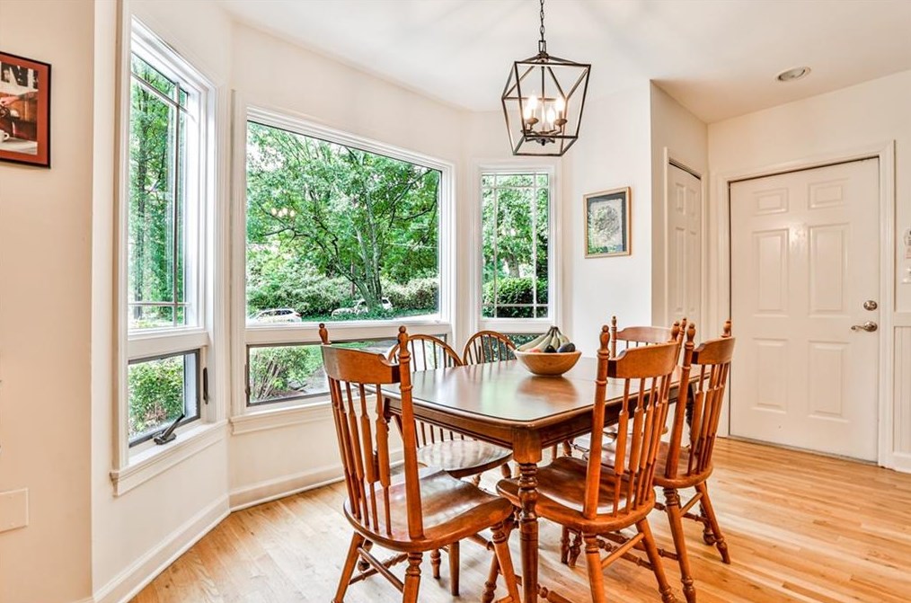 502 Kirk Rd, Decatur GA  30030-3774 exterior