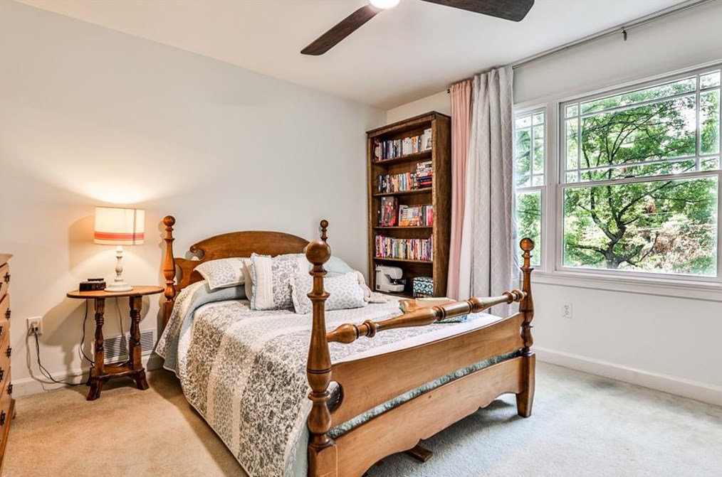 502 Kirk Rd, Decatur GA  30030-3774 exterior