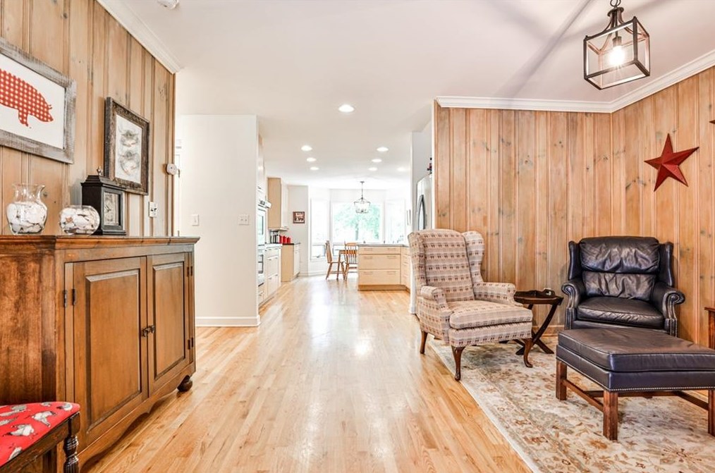 502 Kirk Rd, Decatur GA  30030-3774 exterior