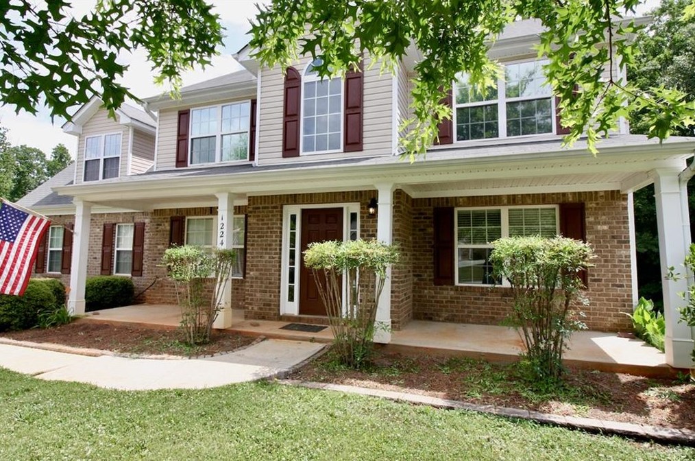 1224 Morrow Dr, Social Circle, GA 30025