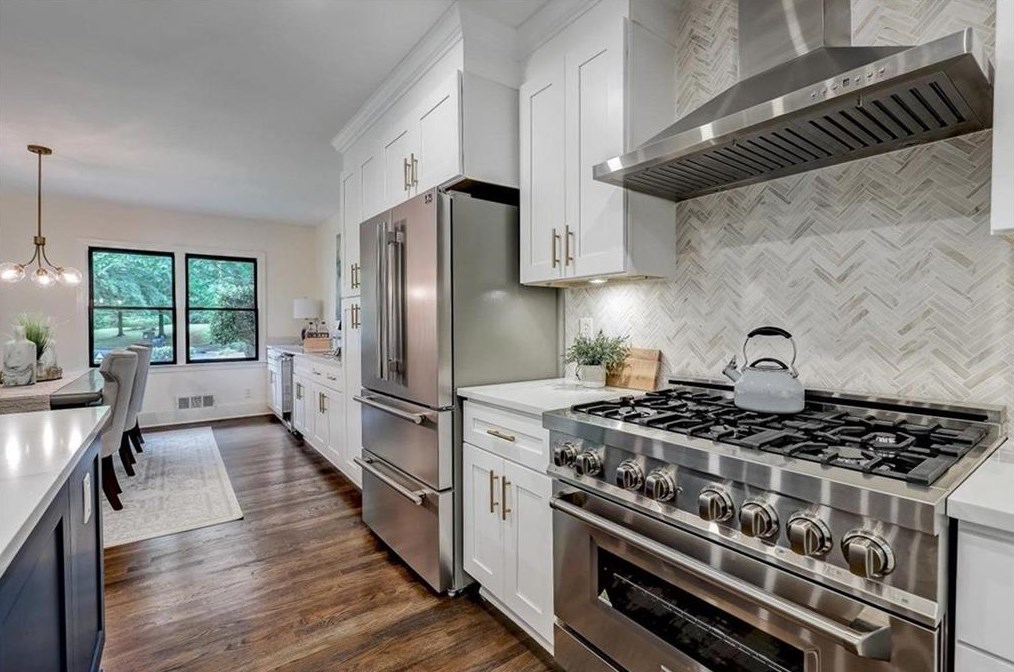 1939 Wildwood Pl, Atlanta GA  30324-4959 exterior