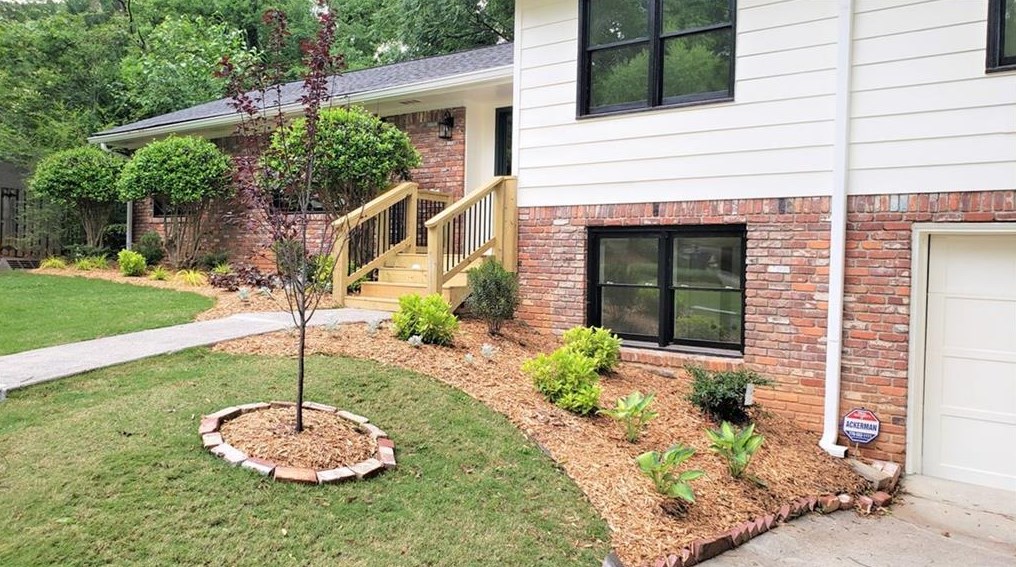 1939 Wildwood Pl, Atlanta GA  30324-4959 exterior