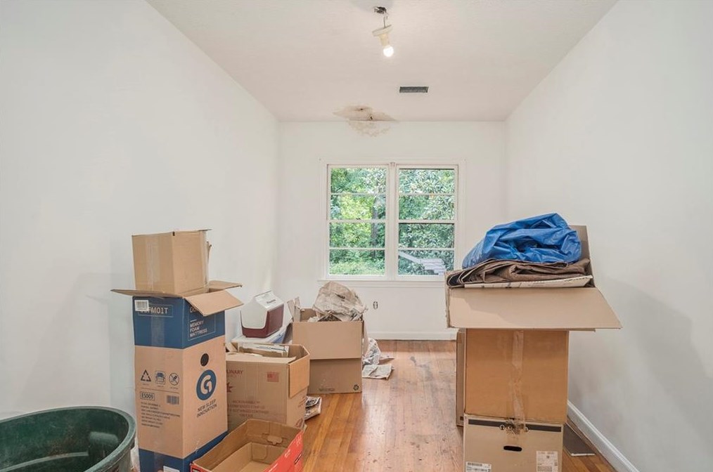 693 Parkwood Rd, Decatur GA  30030-5021 exterior