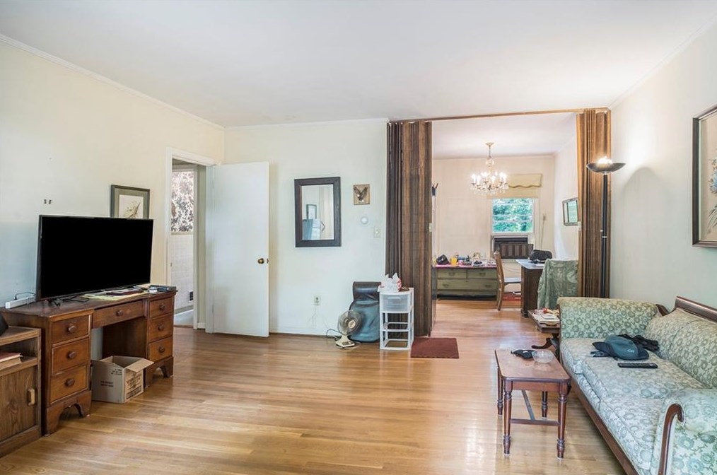 693 Parkwood Rd, Decatur, GA 30030-5021