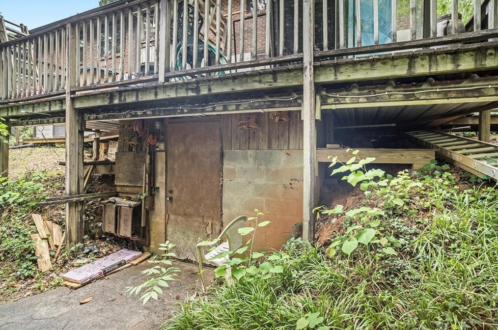 693 Parkwood Rd, Decatur GA  30030-5021 exterior