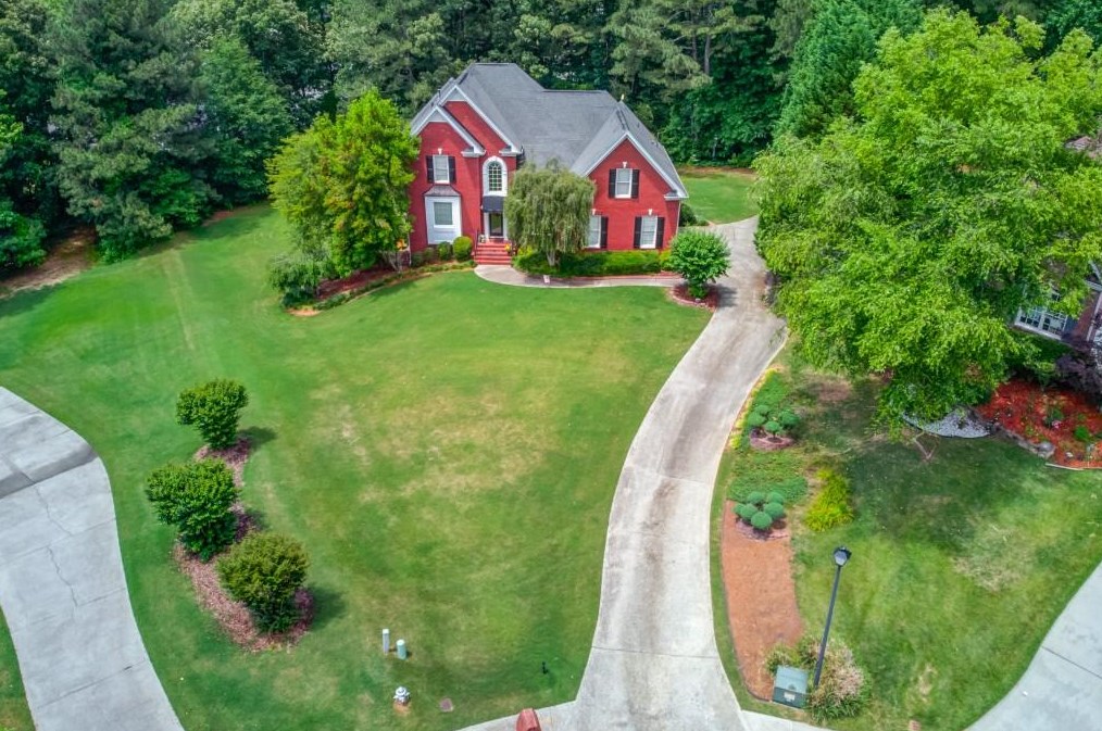 910 Hillside Mill Dr, Grayson, GA 30017-1905
