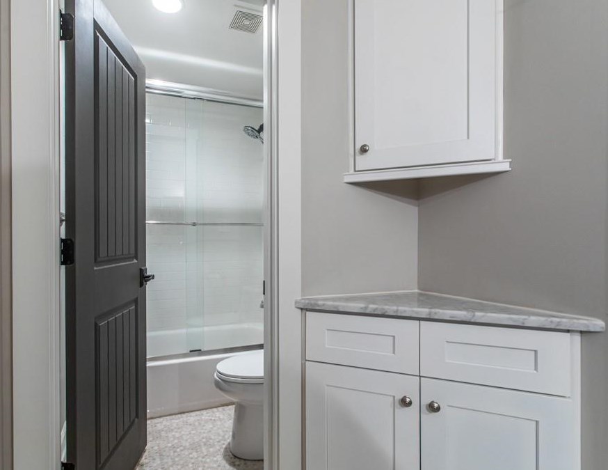 746 Hillmont Ave, Decatur GA  30030-3941 exterior