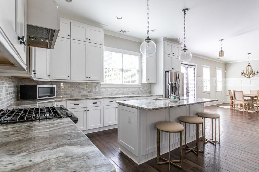 746 Hillmont Ave, Decatur GA  30030-3941 exterior