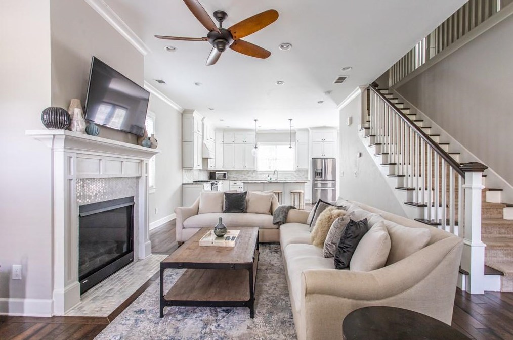 746 Hillmont Ave, Decatur GA  30030-3941 exterior