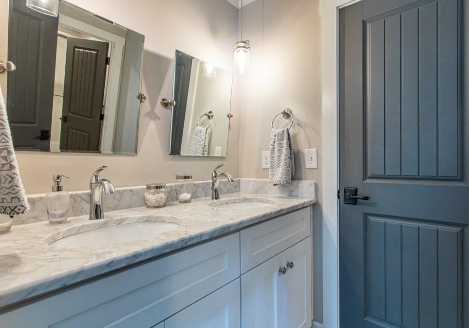 746 Hillmont Ave, Decatur GA  30030-3941 exterior