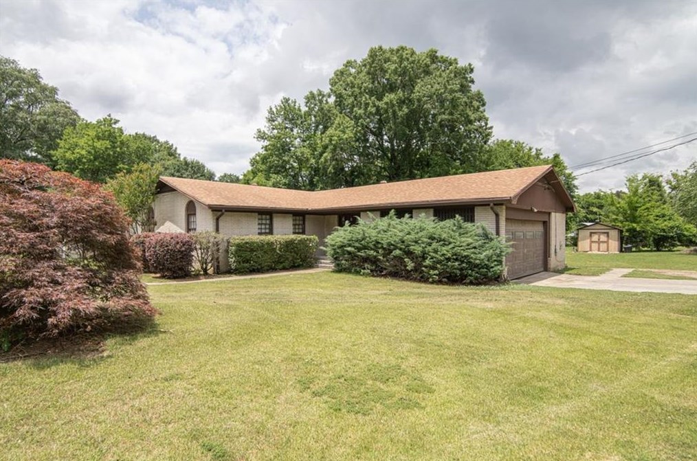 19 Mark St, Rome, GA 30165-9052